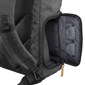 Mugursomas - Mantona photo backpack Luis black, retro - купить сегодня в магазине и с доставкой