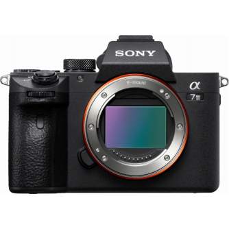 Mirrorless Cameras - Sony Alpha a7 III 28-70mm F3.5-5.6 OSS Black | ILCE-7M3K/B | a7III | Alpha 7 III - buy today in store and with delivery