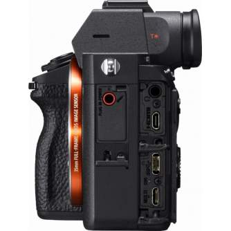 Bezspoguļa kameras - Sony A7 III Body Black + FE 28-70 mm F3.5-5.6 OSS Lens | ILCE-7M3/B | 7 III | Alpha 7 III | a7 mark 3 - perc šodien veikalā un ar piegādi