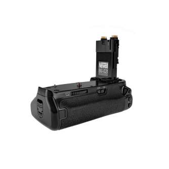 Kameru bateriju gripi - Newell Battery Pack BG-E21 for Canon - купить сегодня в магазине и с доставкой