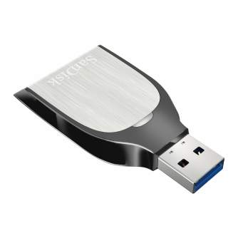 Discontinued - SanDisk Extreme PRO SD UHS-II Card Reader/Writer Type A (SDDR-399-G46)
