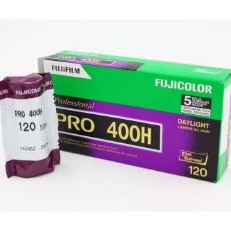 Vairs neražo - Fujicolor film Pro 400H 120