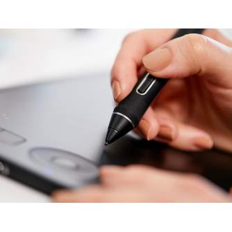 Планшеты и аксессуары - Wacom drawing tablet Intuos Pro S (PTH-460/K0-BX) - быстрый заказ от производителя