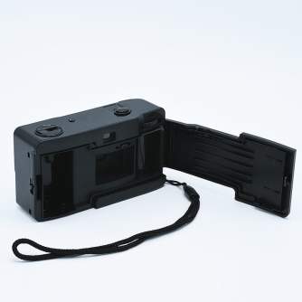 Плёночные фотоаппараты - Harman reusable Camera Kit 35mm filmu kamera ar 2 filmām - купить сегодня в магазине и с доставкой
