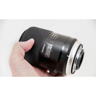Объективы и аксессуары - Tamron SP 90mm f/2.8 Di VC USD Macro макро линза для Canon аренда