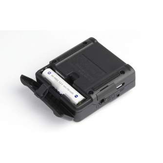 Диктофоны - Tascam DR-10LW Digital Audio Recorder White - быстрый заказ от производителя