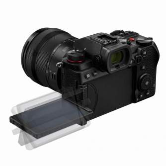 Bezspoguļa kameras - Panasonic Lumix S5 Body + R-2060 (DC-S5KE-K) - ātri pasūtīt no ražotāja