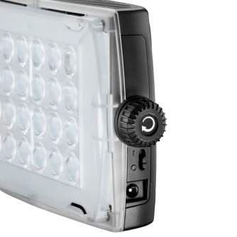 Manfrotto video light Micropro2 LED (MLMICROPRO2) - On-camera