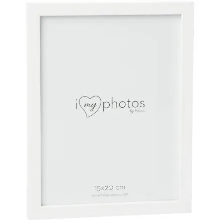 POP WHITE 18X24 FOCUS Camera by Manufacturer 111131
