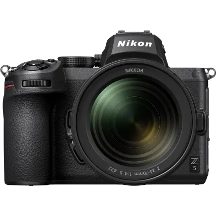 Nikon Z5 NIKKOR Z 24-70mm f4 S