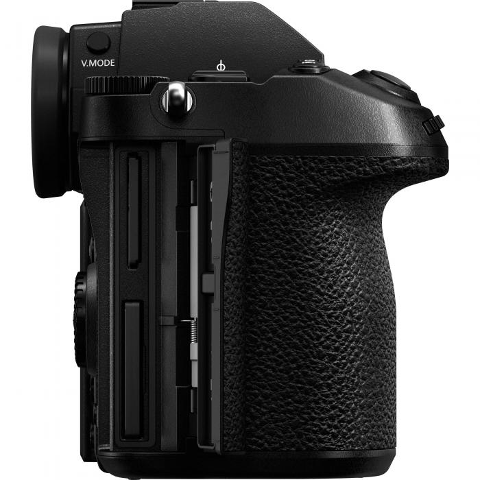 Bezspoguļa kameras - Panasonic Lumix DC-S1ME + LUMIX S 24-105mm F4 MACRO I.S. (S-R24105) (Black) - ātri pasūtīt no ražotāja