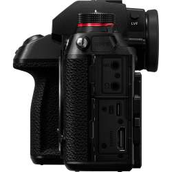 Беззеркальные камеры - Panasonic Lumix DC-S1RM + LUMIX S 24-105mm F4 MACRO I.S. (S-R24105) (Black) - быстрый заказ от производителя
