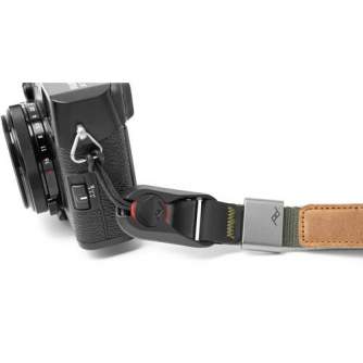 Kameru siksniņas - Peak Design Cuff Wrist Strap sage CF-SG-3 - perc šodien veikalā un ar piegādi