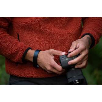 Ремни и держатели для камеры - Peak Design Cuff Wrist Strap midnight CF-MN-3 - купить сегодня в магазине и с доставкой