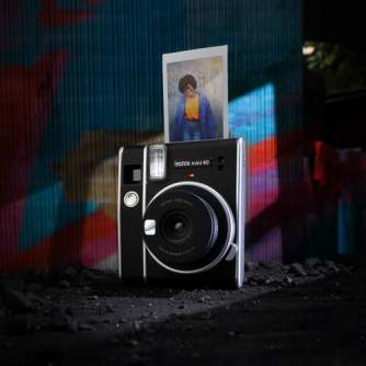 Momentfoto kamera - Fujifilm Instant camera instax mini 40 - perc šodien veikalā un ar piegādi
