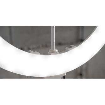 LED Gredzenveida lampas - Newell RL-18A Arctic White WB (3200 K - 5500 K) LED gredzens ar 140 cm statīvu - perc šodien veikalā un ar piegādi