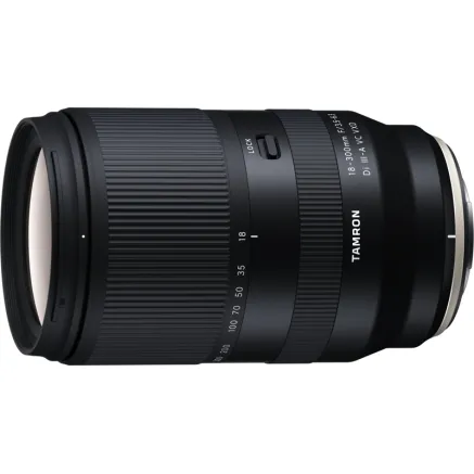 Tamron 18-300mm f/3.5-6.3 Di III-A VC VXD lens for Fujifilm B061X