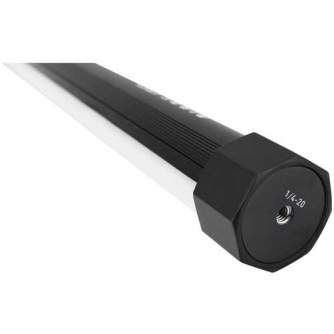 Video gaismas - Nanlite PavoTube II 30X RGBWW LED Pixel zobeni 4-gaismu kompelkts uz baterijas ar aksesuāriem noma