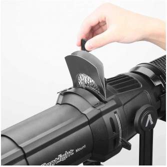 Video gaismas - Aputure Spotlight fokusējams uzgalis 16 degrees ar gobo un Iris noma