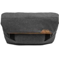 Camera Bags - Peak Design Field Pouch V2, charcoal - quick order from manufacturerCamera Bags - Peak Design Field Pouch V2, charcoal - quick order from manufacturer