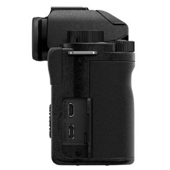 Беззеркальные камеры - Panasonic Premium Panasonic LUMIX DC-G110 + 12-32mm lens and Tripod-Handle (DC-G110VEG-K) - быстрый заказ