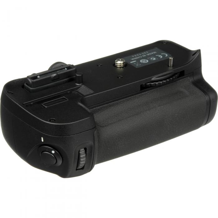 Kameru bateriju gripi - Nikon MB-D11 Battery grip D7000 - ātri pasūtīt no ražotāja
