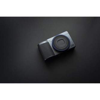 Компактные камеры - RICOH/PENTAX RICOH GRIIIX URBAN EDITION + GC11 115700 - быстрый заказ от производителя
