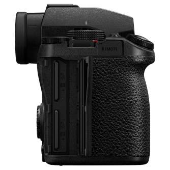 Bezspoguļa kameras - Panasonic Pro Panasonic Lumix S5M2X Body (DC-S5M2XE) - ātri pasūtīt no ražotāja