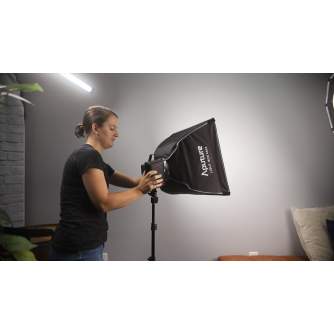 Softboxes - Aputure Light Box 45x45cm softbox Bowens Mount w. grid - buy today in store and with delivery