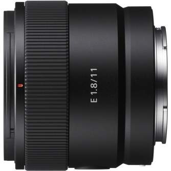 Объективы - Sony E 11mm f1.8 lens SEL11F18.SYX - быстрый заказ от производителя