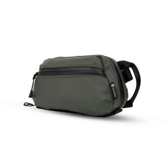 Поясные сумки - Wandrd Tech Pouch Medium - green - быстрый заказ от производителя