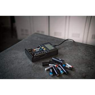Baterijas, akumulatori un lādētāji - Newell Smart C4 Supra charger for NiMH Li Ion batteries - ātri pasūtīt no ražotāja