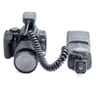 Piederumi kameru zibspuldzēm - JJC FC-E3 (0.9M) - Off-Camera Shoe Cord (Canon OC-E3) - ātri pasūtīt no ražotāja