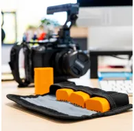 Сумки для фотоаппаратов - Caruba Battery Holder Pro 4 pieces Black - быстрый заказ от производителяСумки для фотоаппаратов - Caruba Battery Holder Pro 4 pieces Black - быстрый заказ от производителя