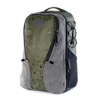 Mugursomas - Toxic Valkyrie Camera Backpack L Water Resistant "Frog" Pocket Emerald - ātri pasūtīt no ražotāja