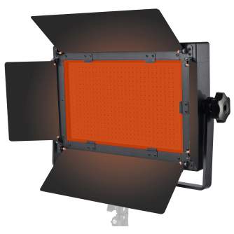 LED gaismas komplekti - BRESSER LED Photo-Video Set 2x LG-500 30W/4600LUX + 2x tripod - ātri pasūtīt no ražotāja