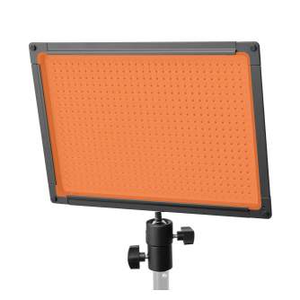 Light Panels - BRESSER LED SH-600 36W/5.600LUX Slimline Studiolamp - quick order from manufacturer