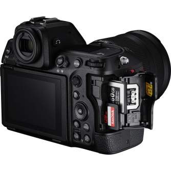 Bezspoguļa kameras - Nikon Z8 Body + Z 24-120mm - ātri pasūtīt no ražotāja