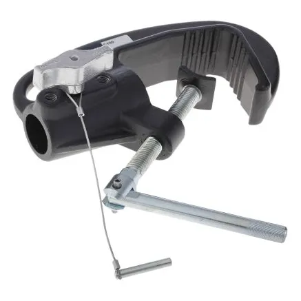 Avenger C100 Junior Pipe Clamp 28mm/1 1/8in w/Tommy Bar 20-55mm C100