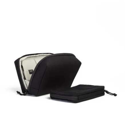 Moment MTW Tech Organizer - Black 106-143