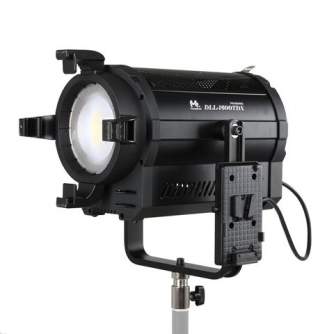 Sortimenta jaunumi - Falcon Eyes Bi-Color LED Spot Lamp DLL-1600TDX met gratis Octabox & Honingraat - ātri pasūtīt no ražotāja