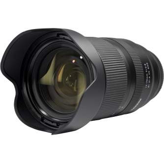 Объективы - Tamron 17-70mm f/2.8 Di III-A VC RXD lens for Fujifilm B070X - купить сегодня в магазине и с доставкой