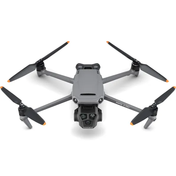DJI Mavic 3 Pro Fly More Combo ar DJI RC Pro tālvadības pulti ar displeju