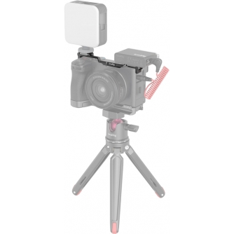 New products - SMALLRIG 4339 DUAL COLD SHOE MOUNT FOR SONY A6700 4339 - quick order from manufacturer
