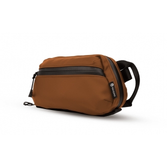 Поясные сумки - Wandrd Tech Pouch Medium - orange - быстрый заказ от производителя