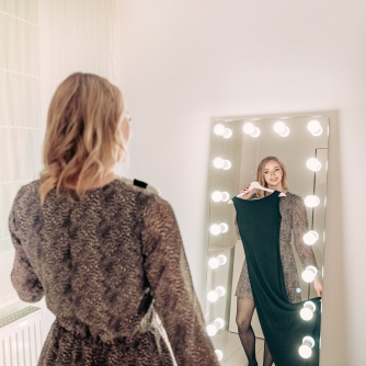 Make-up spoguļi - Humanas HS-HM06 make-up mirror with LED lighting - ātri pasūtīt no ražotāja
