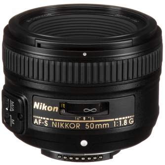 Объективы - Nikon 50 mm 1.8G AF-S Nikkor AF 50mm F1.8G FullFrame - купить сегодня в магазине и с доставкой