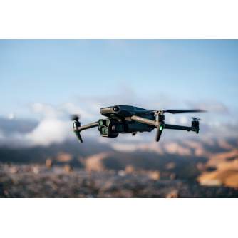 DJI Drone - Mavic 3 Pro w DJI RC w screen Professional - buy today in store and with delivery
