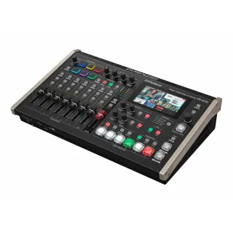Roland VR-6HD Direktu strēmēšanas AV mixers ar 4,3 collu skārienekrānu, 28 kanālu audio mikseri un tiešraides strēmēšanas saskarni profesionālai videoprodukcijai.