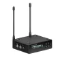 Sennheiser EW-DP ME4 SET portatīvā digitālā UHF bezvadu mikrofonu sistēma ar divām antennām, priekšējo LCD ekrānu, mikrofona izeju, USB-C portu, vadības pogām un akumulatora indikatoru